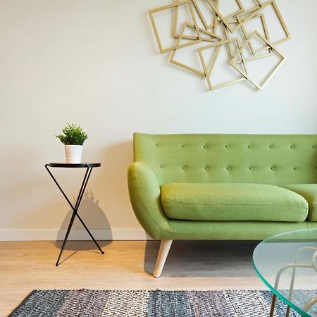 Tendency Apartments Forum 4 Сант Адриа де Бесос Екстериор снимка